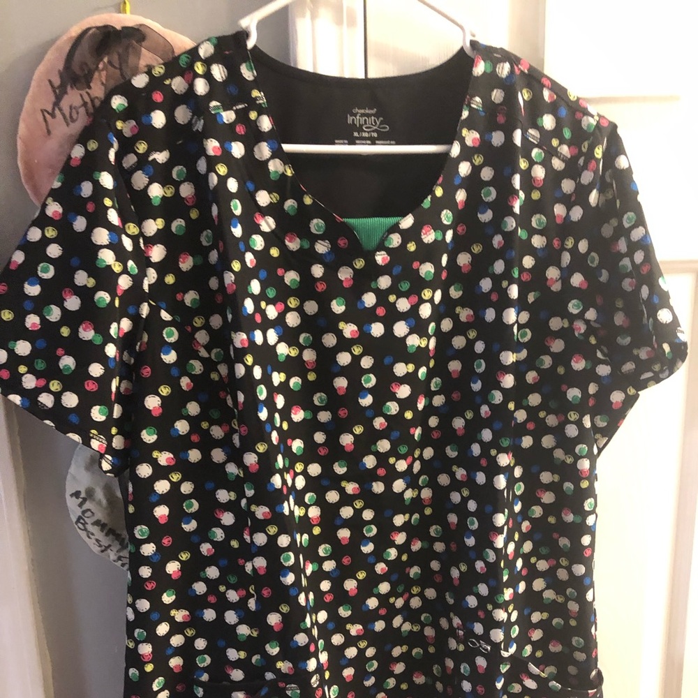 Infinity scrub top